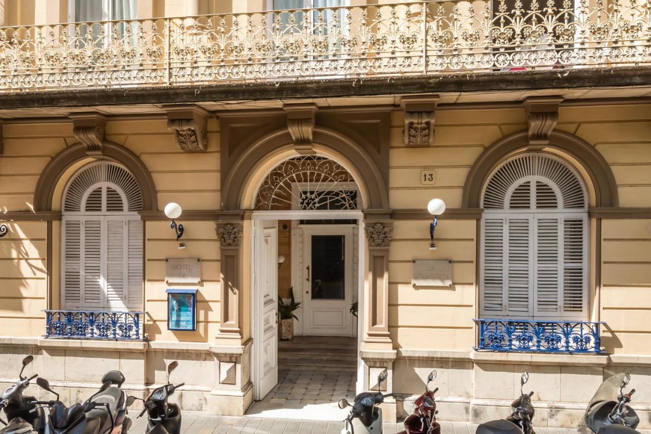 Hotel Medium Renaixenca Sitges Kültér fotó