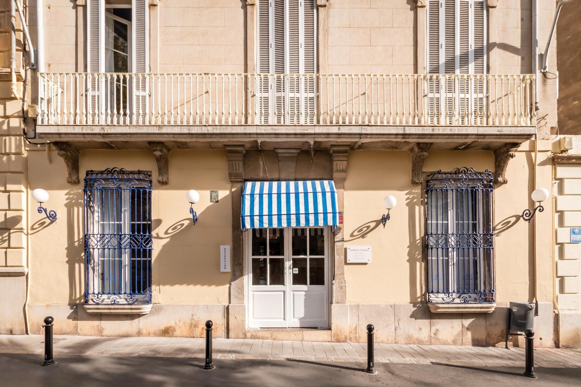 Hotel Medium Renaixenca Sitges Kültér fotó