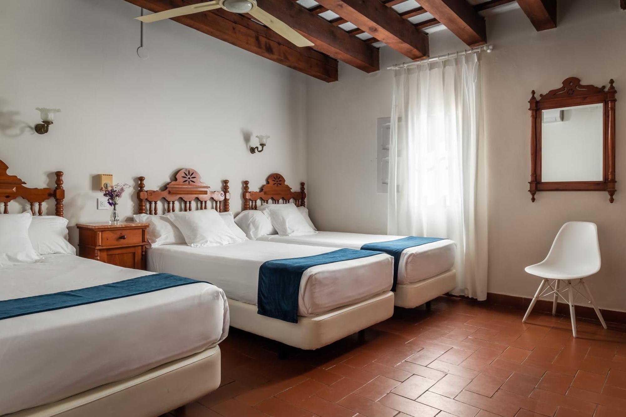 Hotel Medium Renaixenca Sitges Szoba fotó