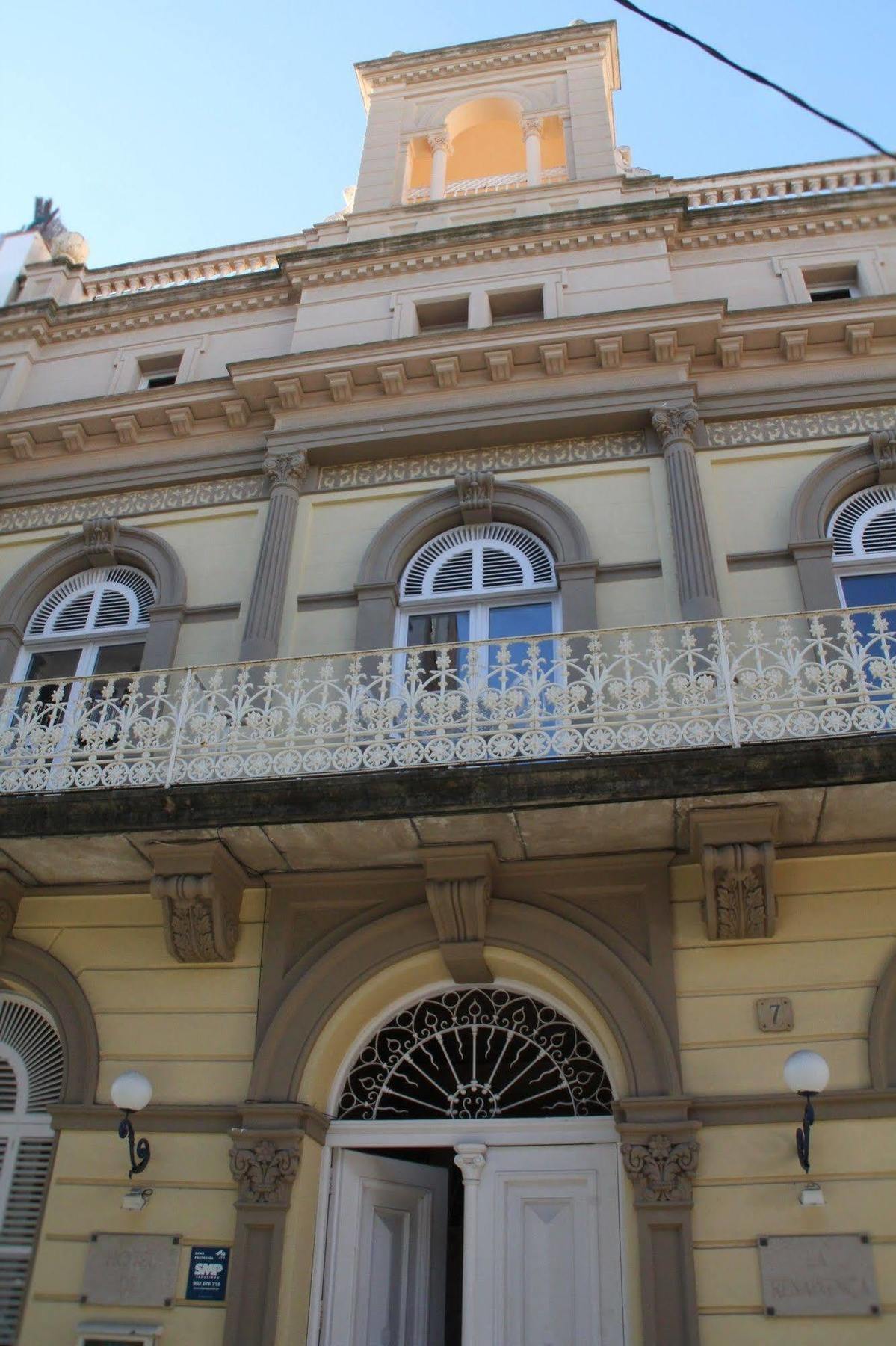 Hotel Medium Renaixenca Sitges Kültér fotó