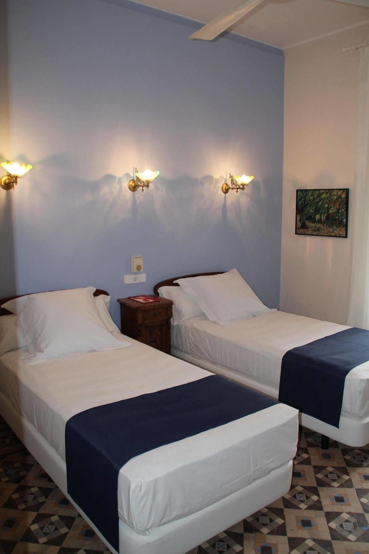 Hotel Medium Renaixenca Sitges Kültér fotó